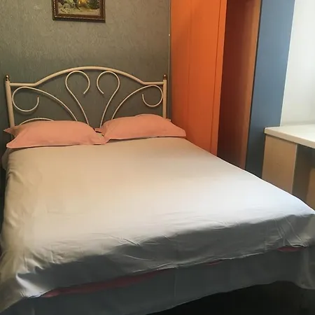 Aparthotel Service Predslava On Antonovicha Street Kyiv